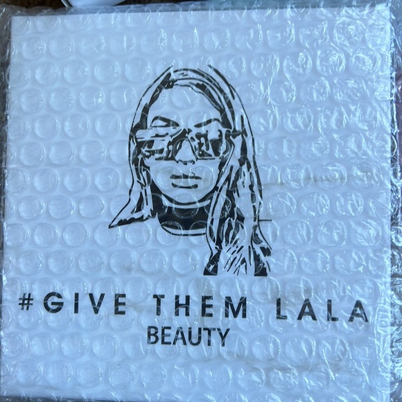 Makeup bundle! NWT. - Picture 3 of 5